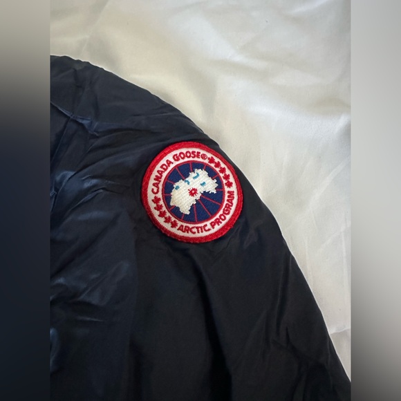 Canada Goose Down Jacket - Picture 5 of 6
